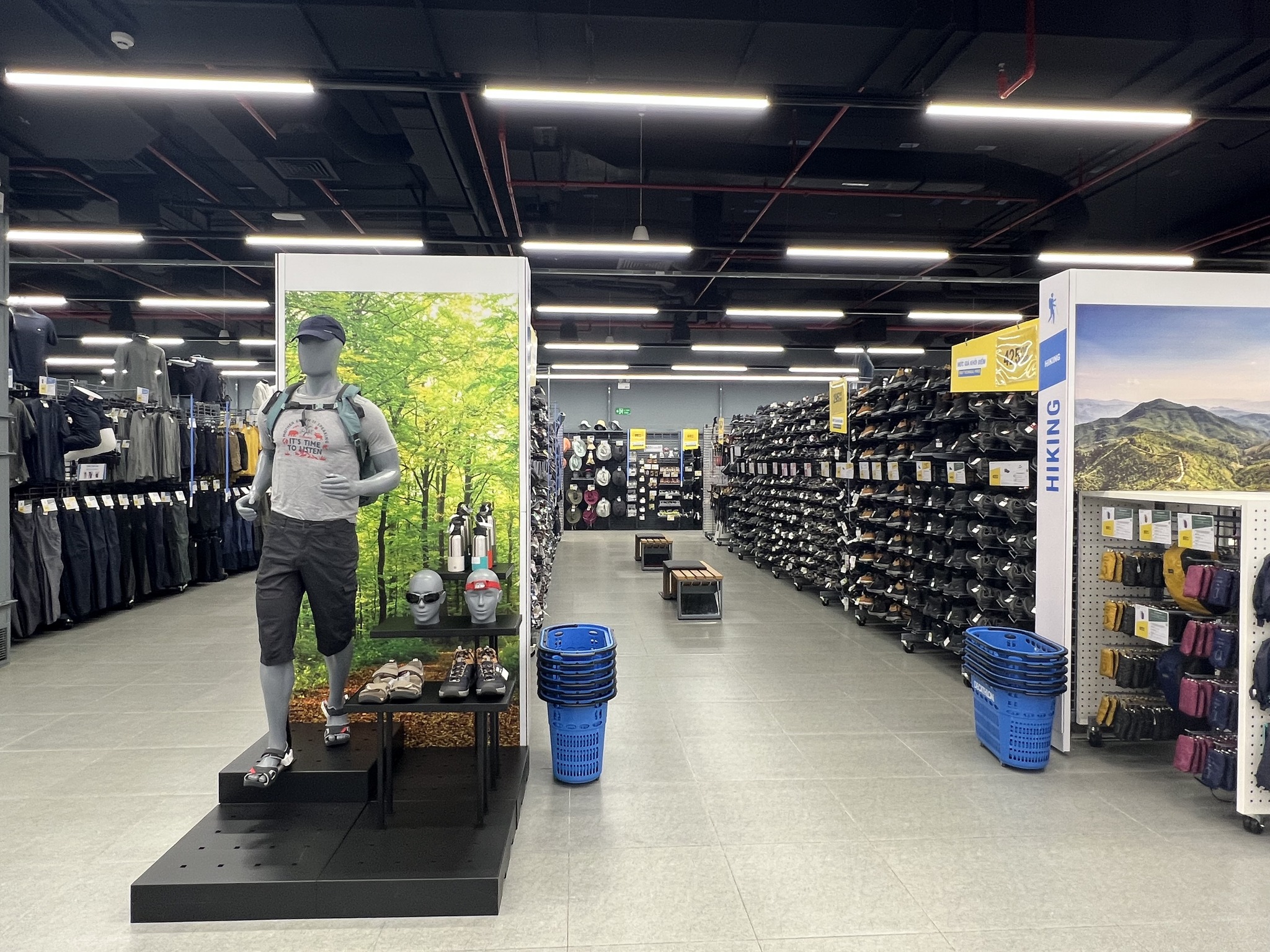 Decathlon Sports Store LED Lighting Upgrade – Ho Chi Minh City